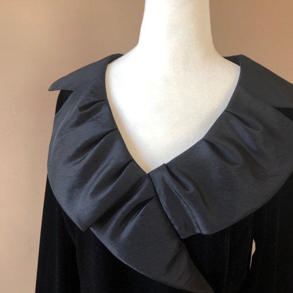 Black velvet top - Picture 3 of 6